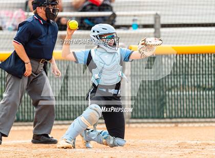 Thumbnail 3 in Harlan @ Holmes photogallery.