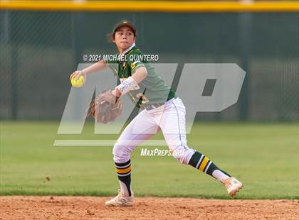 Thumbnail 3 in Harlan @ Holmes photogallery.