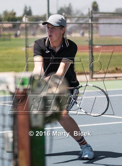 Thumbnail 2 in Modesto Metro Conferance Tennis Championships photogallery.