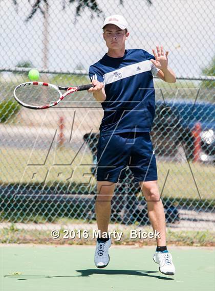 Thumbnail 2 in Modesto Metro Conferance Tennis Championships photogallery.