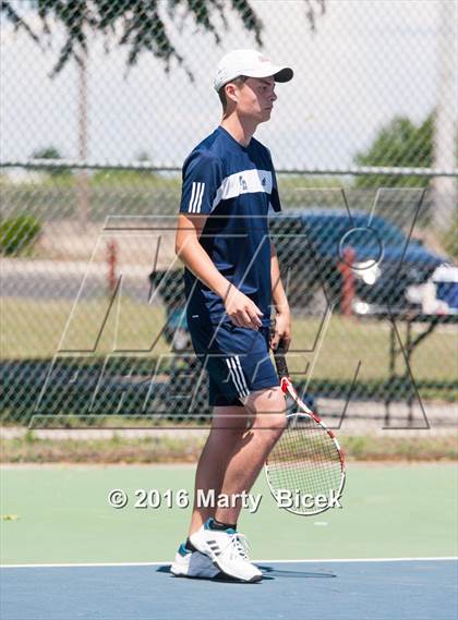 Thumbnail 2 in Modesto Metro Conferance Tennis Championships photogallery.