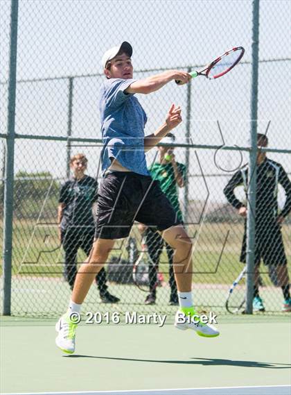 Thumbnail 2 in Modesto Metro Conferance Tennis Championships photogallery.