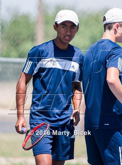 Thumbnail 3 in Modesto Metro Conferance Tennis Championships photogallery.