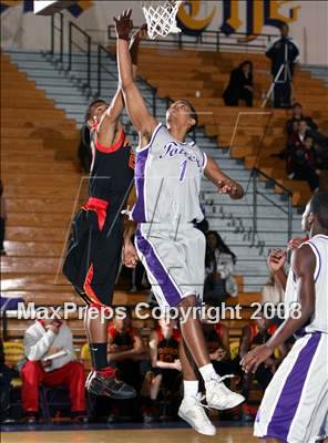 Thumbnail 1 in Manual Arts vs. Fairfax (Lynwood Christmas Tournament) photogallery.