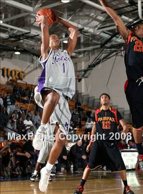 Thumbnail 3 in Manual Arts vs. Fairfax (Lynwood Christmas Tournament) photogallery.