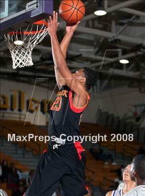 Thumbnail 3 in Manual Arts vs. Fairfax (Lynwood Christmas Tournament) photogallery.