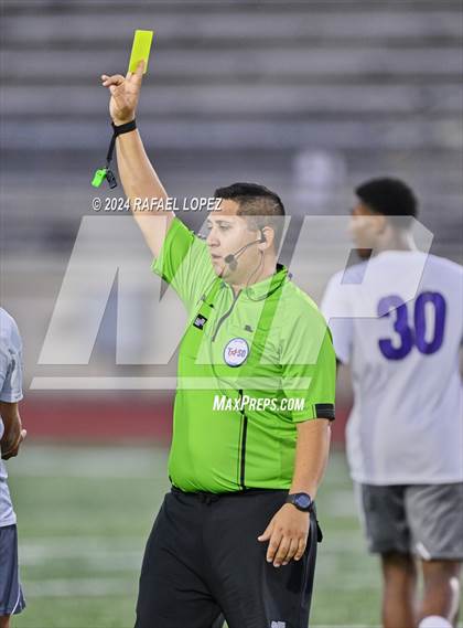 Thumbnail 1 in Goose Creek Memorial vs. University (UIL Soccer 5A Region 3 Regional Semifinal) photogallery.