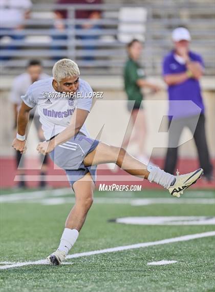 Thumbnail 3 in Goose Creek Memorial vs. University (UIL Soccer 5A Region 3 Regional Semifinal) photogallery.