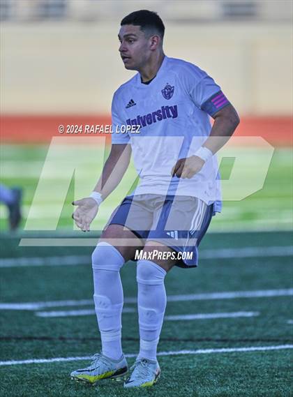 Thumbnail 1 in Goose Creek Memorial vs. University (UIL Soccer 5A Region 3 Regional Semifinal) photogallery.
