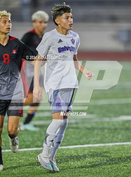 Thumbnail 2 in Goose Creek Memorial vs. University (UIL Soccer 5A Region 3 Regional Semifinal) photogallery.