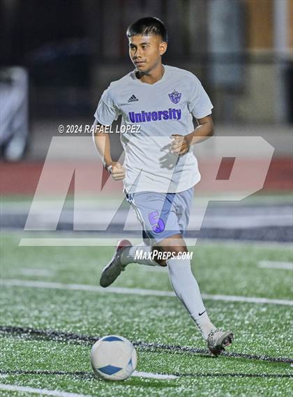 Thumbnail 1 in Goose Creek Memorial vs. University (UIL Soccer 5A Region 3 Regional Semifinal) photogallery.