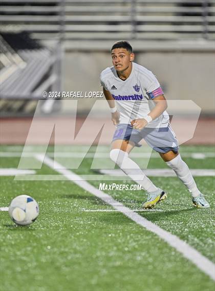 Thumbnail 2 in Goose Creek Memorial vs. University (UIL Soccer 5A Region 3 Regional Semifinal) photogallery.