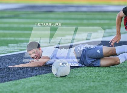 Thumbnail 1 in Goose Creek Memorial vs. University (UIL Soccer 5A Region 3 Regional Semifinal) photogallery.