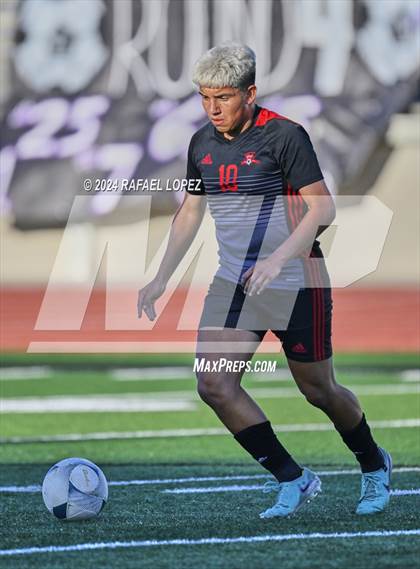 Thumbnail 3 in Goose Creek Memorial vs. University (UIL Soccer 5A Region 3 Regional Semifinal) photogallery.