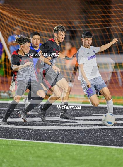 Thumbnail 1 in Goose Creek Memorial vs. University (UIL Soccer 5A Region 3 Regional Semifinal) photogallery.