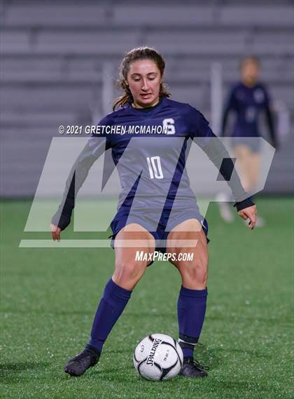 Thumbnail 2 in Wilton vs Staples (CIAC Class LL Finals) photogallery.