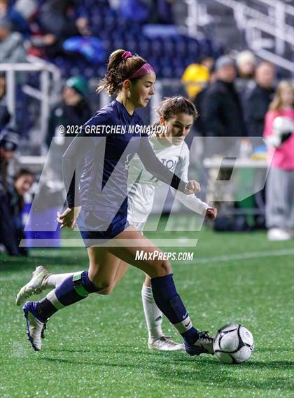 Thumbnail 3 in Wilton vs Staples (CIAC Class LL Finals) photogallery.
