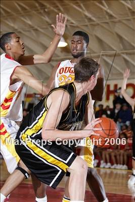 Thumbnail 1 in Ventura @ Hawthorne (Section Playoffs) photogallery.