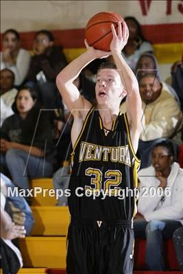 Thumbnail 3 in Ventura @ Hawthorne (Section Playoffs) photogallery.