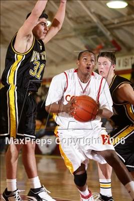 Thumbnail 3 in Ventura @ Hawthorne (Section Playoffs) photogallery.