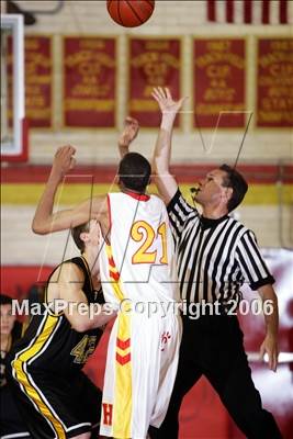 Thumbnail 2 in Ventura @ Hawthorne (Section Playoffs) photogallery.