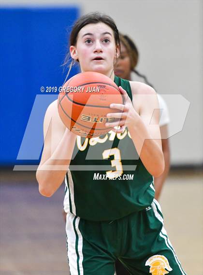 Thumbnail 3 in John Curtis Christian vs Central Lafourche (Ursuline Tournament) photogallery.
