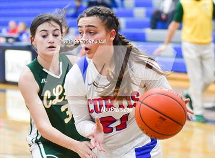 Thumbnail 1 in John Curtis Christian vs Central Lafourche (Ursuline Tournament) photogallery.