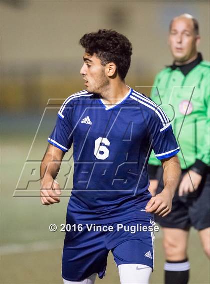 Thumbnail 3 in Palisades vs. Granada Hills (CIF LACS D1 Final) photogallery.