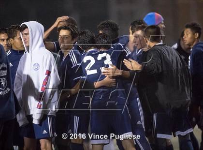 Thumbnail 3 in Palisades vs. Granada Hills (CIF LACS D1 Final) photogallery.