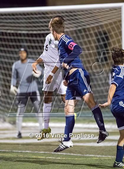 Thumbnail 3 in Palisades vs. Granada Hills (CIF LACS D1 Final) photogallery.