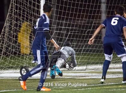 Thumbnail 3 in Palisades vs. Granada Hills (CIF LACS D1 Final) photogallery.
