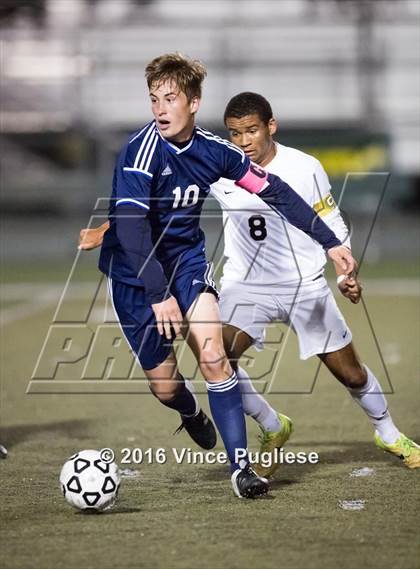Thumbnail 1 in Palisades vs. Granada Hills (CIF LACS D1 Final) photogallery.