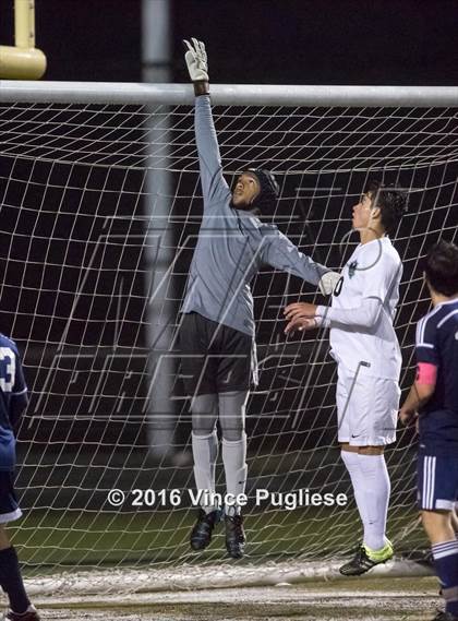 Thumbnail 1 in Palisades vs. Granada Hills (CIF LACS D1 Final) photogallery.