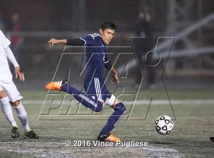 Thumbnail 3 in Palisades vs. Granada Hills (CIF LACS D1 Final) photogallery.