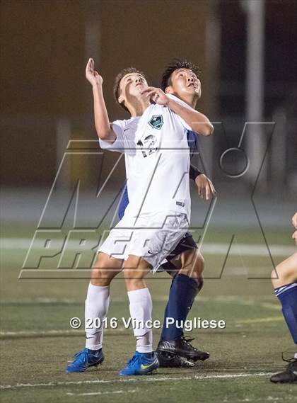 Thumbnail 3 in Palisades vs. Granada Hills (CIF LACS D1 Final) photogallery.