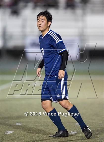 Thumbnail 1 in Palisades vs. Granada Hills (CIF LACS D1 Final) photogallery.
