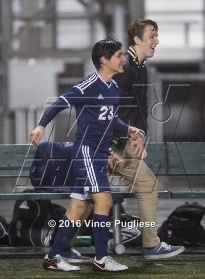 Thumbnail 1 in Palisades vs. Granada Hills (CIF LACS D1 Final) photogallery.