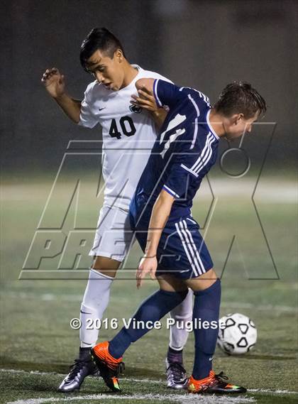 Thumbnail 3 in Palisades vs. Granada Hills (CIF LACS D1 Final) photogallery.