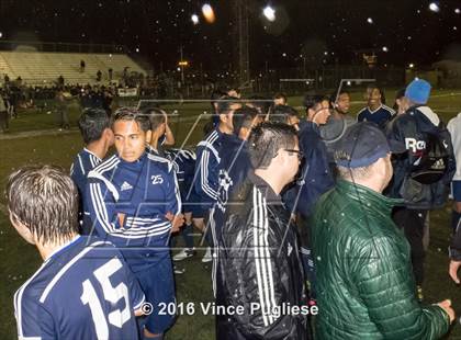 Thumbnail 3 in Palisades vs. Granada Hills (CIF LACS D1 Final) photogallery.