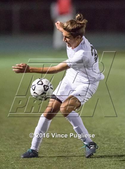 Thumbnail 2 in Palisades vs. Granada Hills (CIF LACS D1 Final) photogallery.