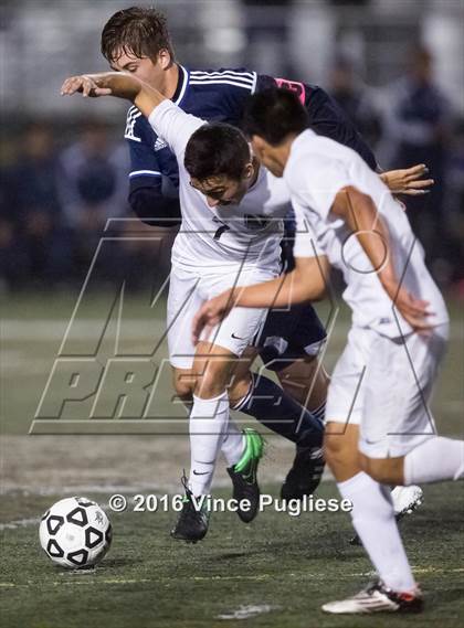 Thumbnail 1 in Palisades vs. Granada Hills (CIF LACS D1 Final) photogallery.