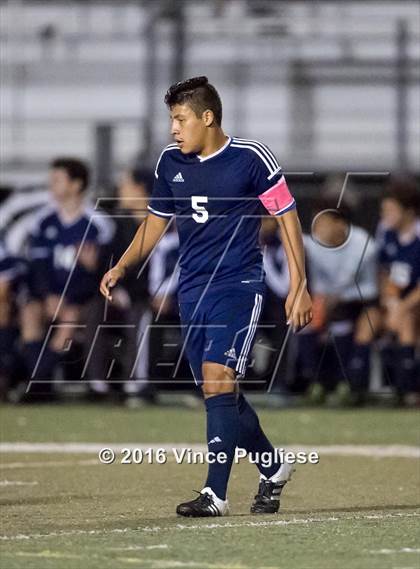 Thumbnail 1 in Palisades vs. Granada Hills (CIF LACS D1 Final) photogallery.