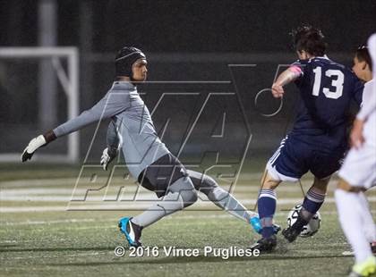 Thumbnail 3 in Palisades vs. Granada Hills (CIF LACS D1 Final) photogallery.