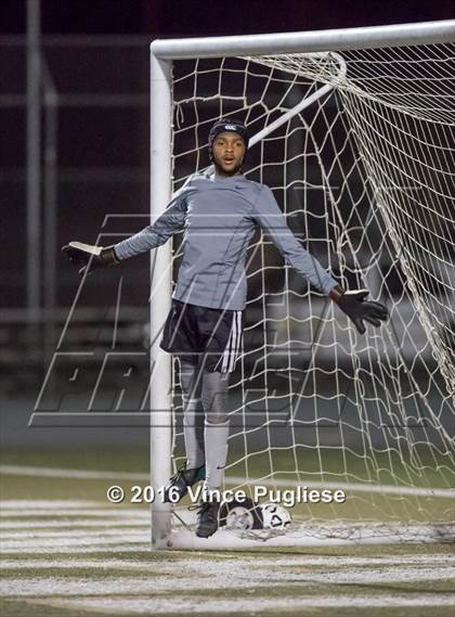 Thumbnail 3 in Palisades vs. Granada Hills (CIF LACS D1 Final) photogallery.