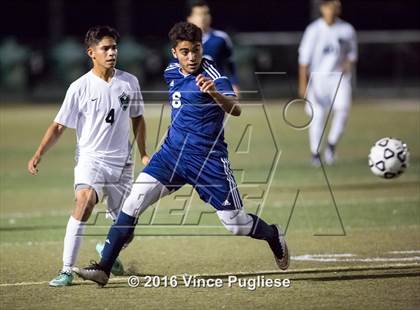 Thumbnail 3 in Palisades vs. Granada Hills (CIF LACS D1 Final) photogallery.