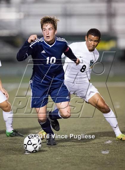Thumbnail 3 in Palisades vs. Granada Hills (CIF LACS D1 Final) photogallery.