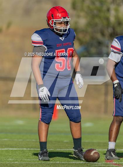 Thumbnail 3 in Lamar @ Kent Denver (CHSAA 5A 1st Round) photogallery.