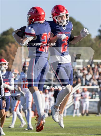 Thumbnail 2 in Lamar @ Kent Denver (CHSAA 5A 1st Round) photogallery.