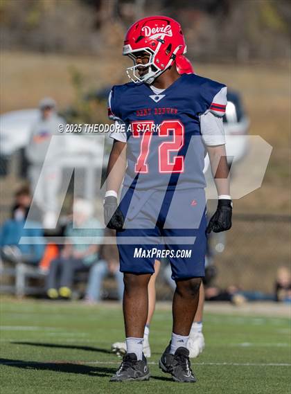 Thumbnail 1 in Lamar @ Kent Denver (CHSAA 5A 1st Round) photogallery.