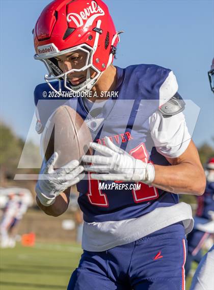 Thumbnail 3 in Lamar @ Kent Denver (CHSAA 5A 1st Round) photogallery.